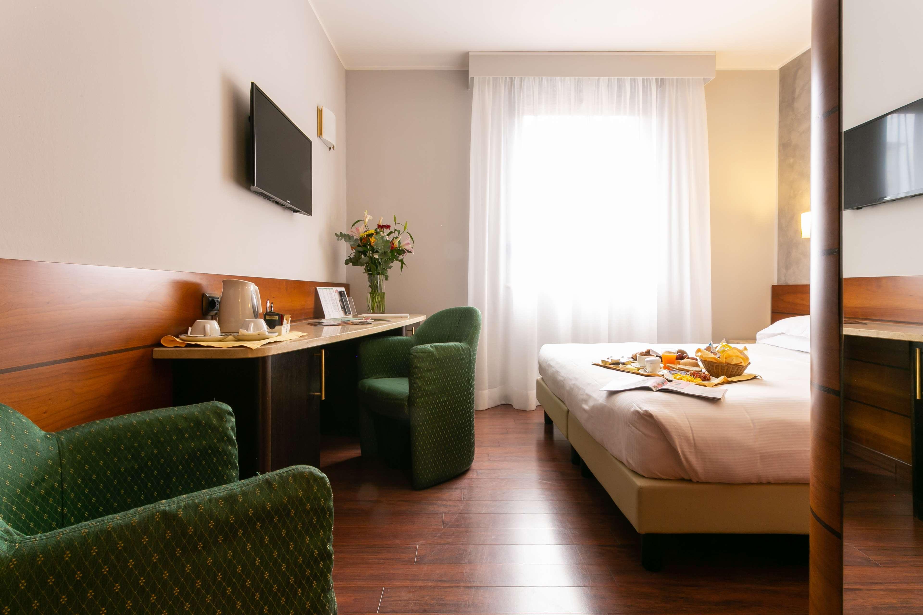 Hotel Mirage Sure Hotel Collection By Best Western Milano Ngoại thất bức ảnh
