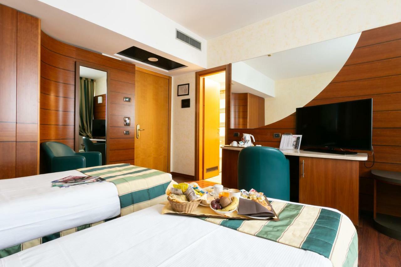 Hotel Mirage Sure Hotel Collection By Best Western Milano Ngoại thất bức ảnh