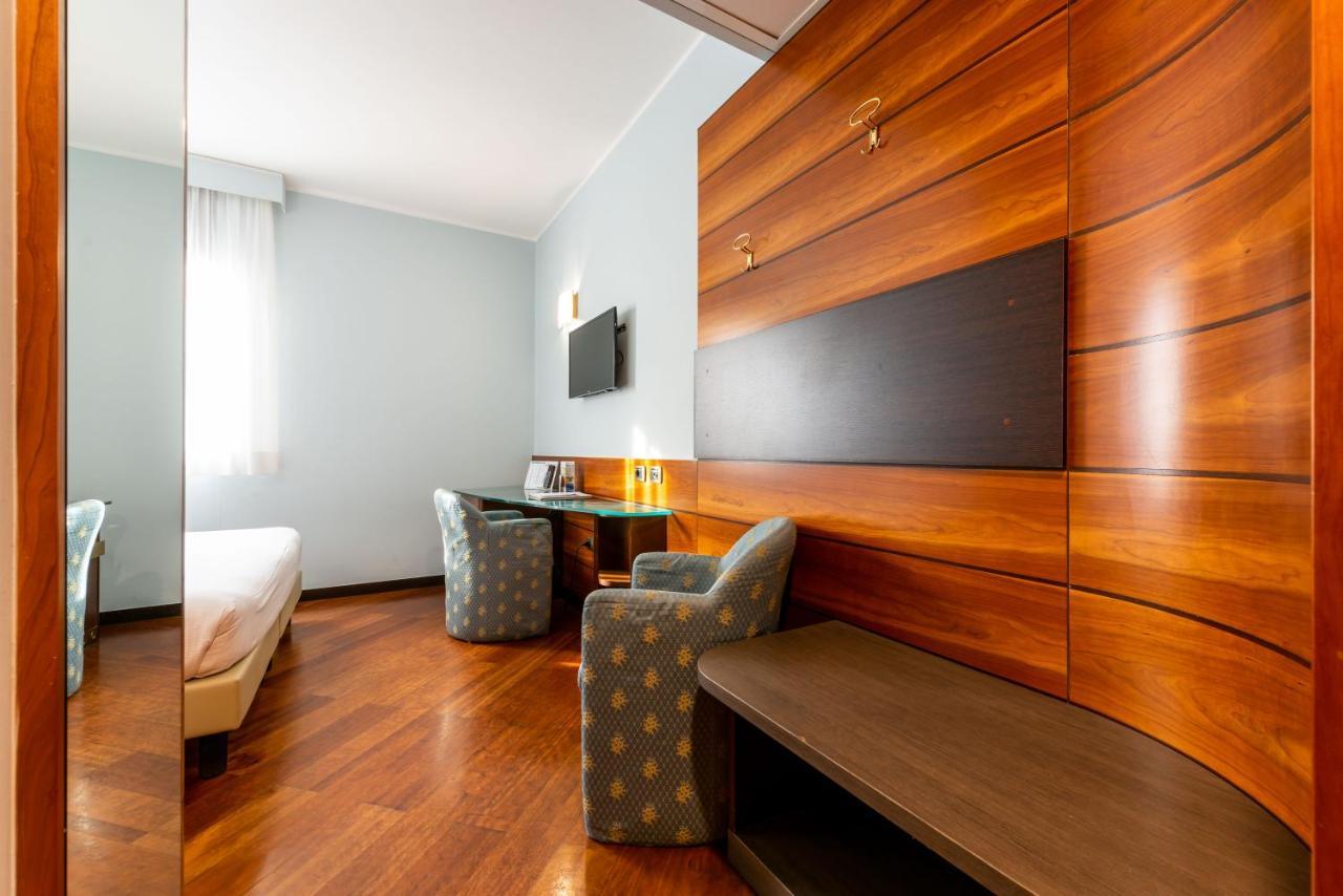 Hotel Mirage Sure Hotel Collection By Best Western Milano Ngoại thất bức ảnh